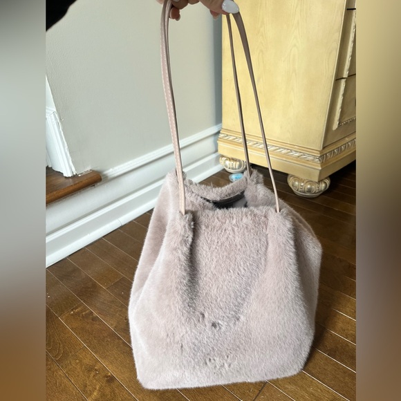 Beige/light pink Fluffy tote bag - Picture 1 of 1